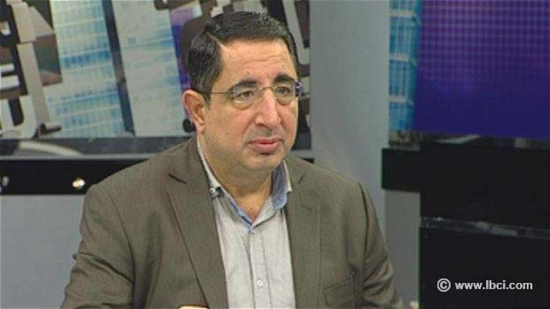 حسين الحاج حسن : هناك قرار سياسي ضد الصناعة والزراعة في لبنان