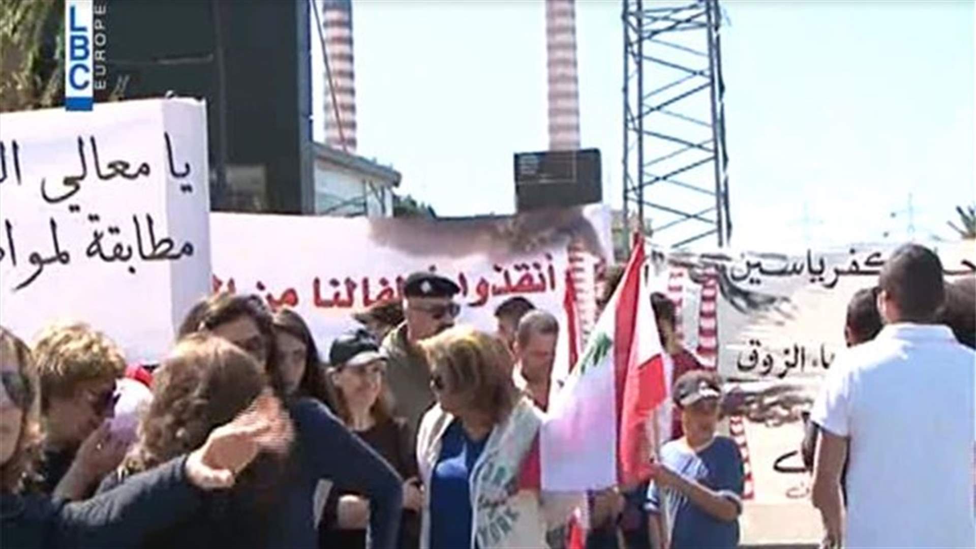 REPORT: Citizens of Keserwan reopen the Zouk Mikael Highway, vow to take escalatory measures