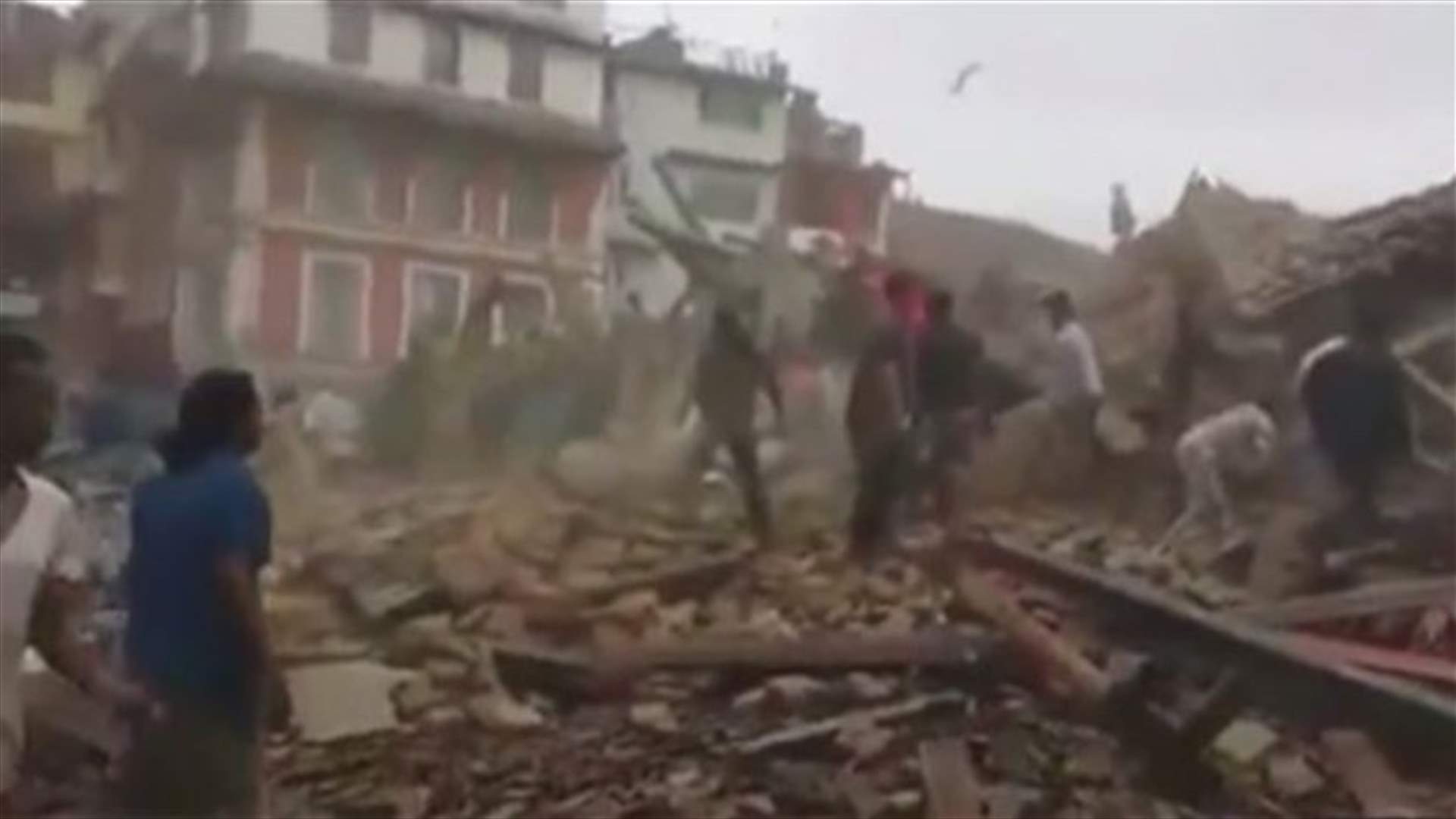 لا لبنانيين بين ضحايا الزلزال في النيبال