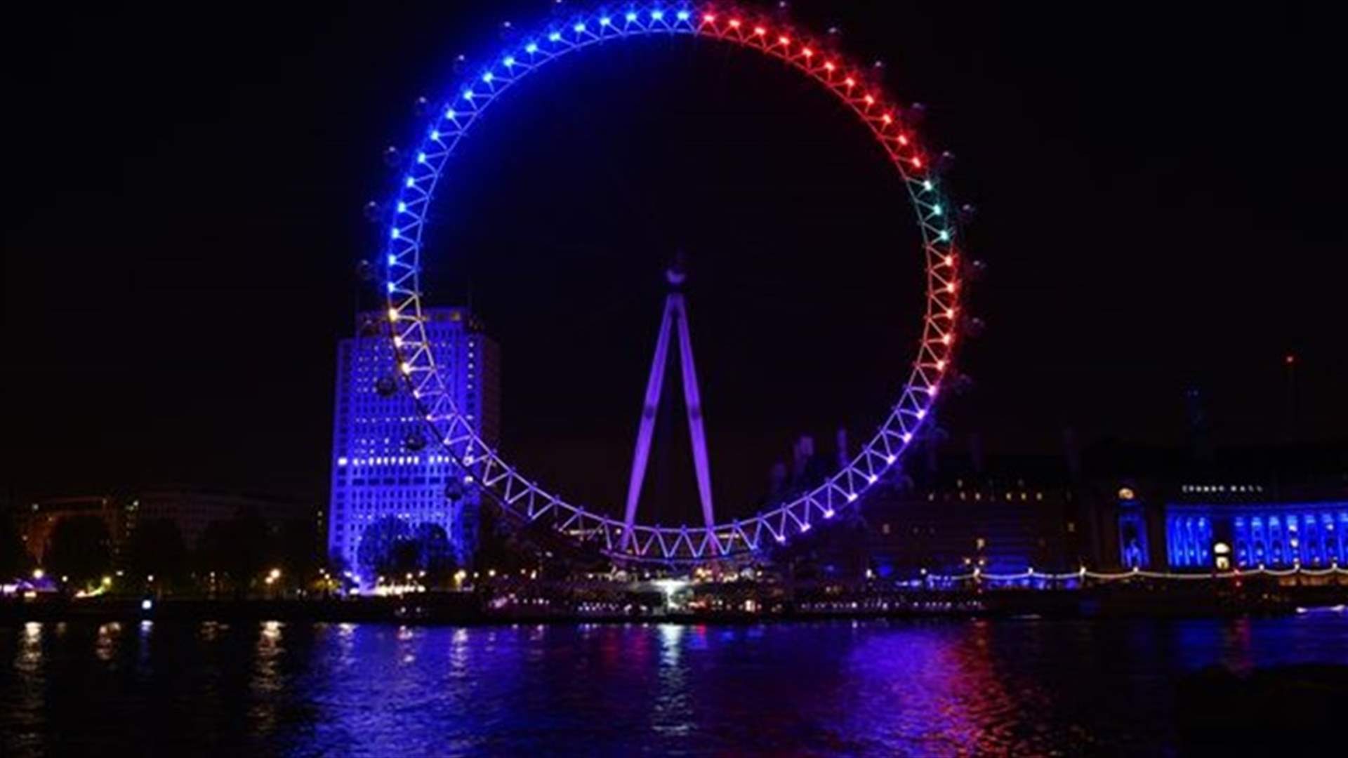 التواصل الاجتماعي يضيء الـ London eye