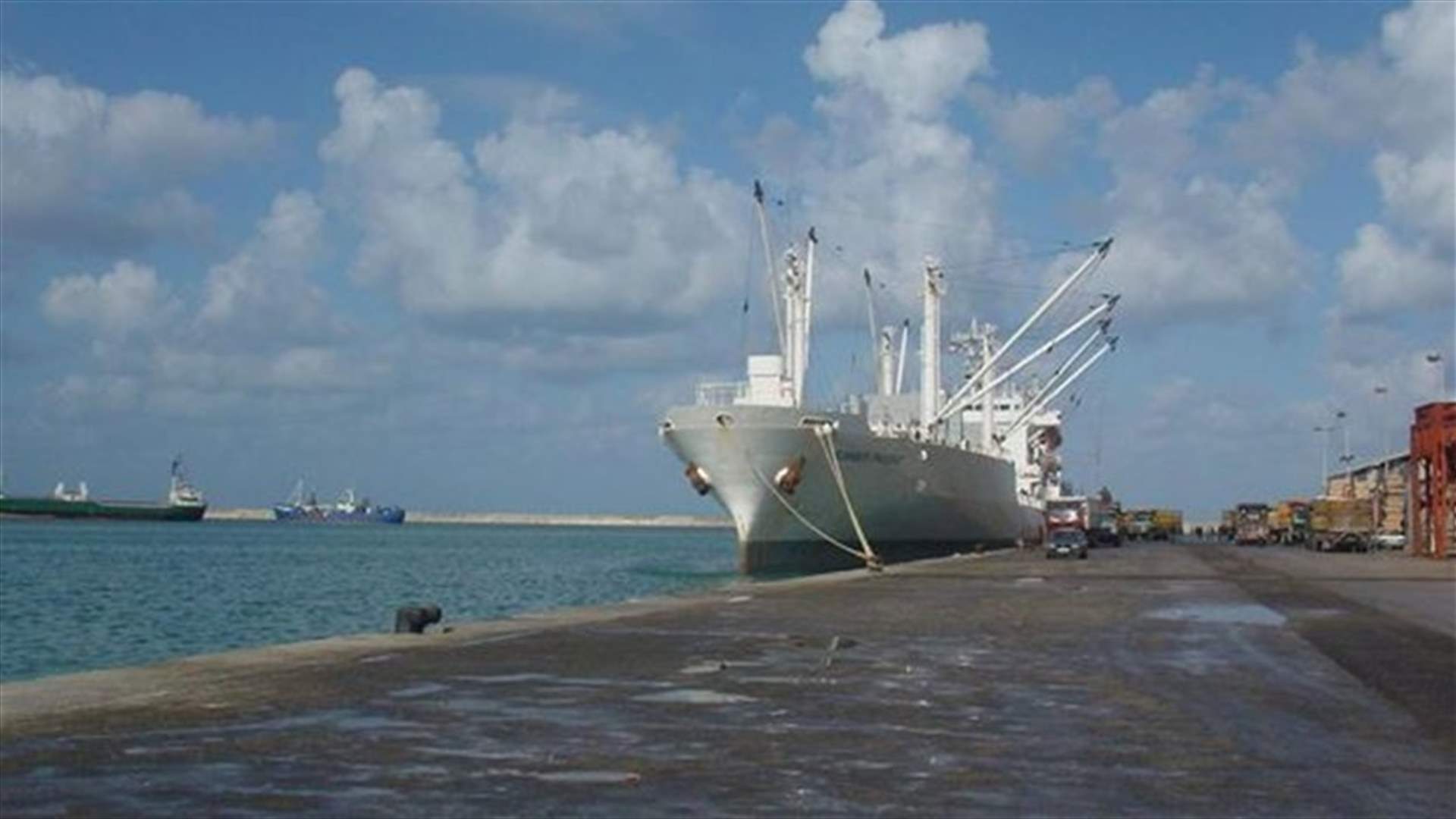 REPORT: Lebanese truckers still held at Tripoli’s port 