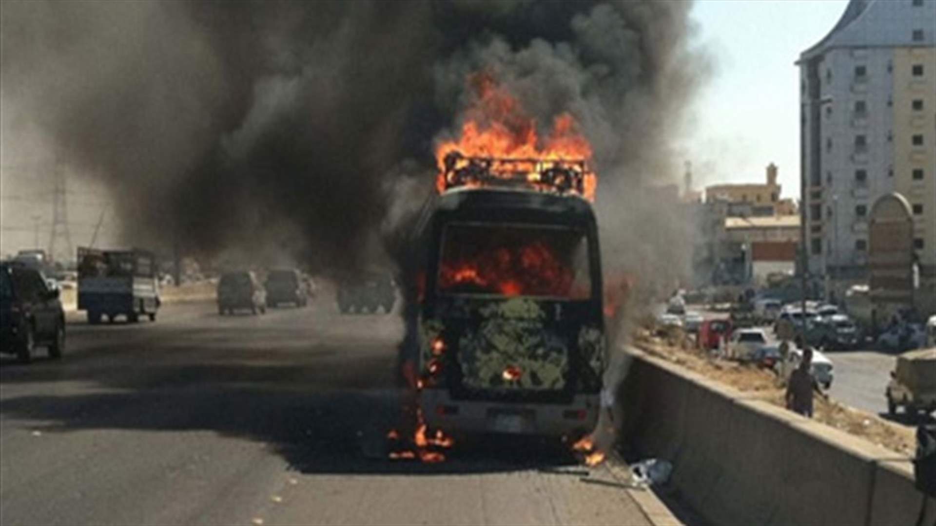 Bus catches fire on Dbayeh highway   