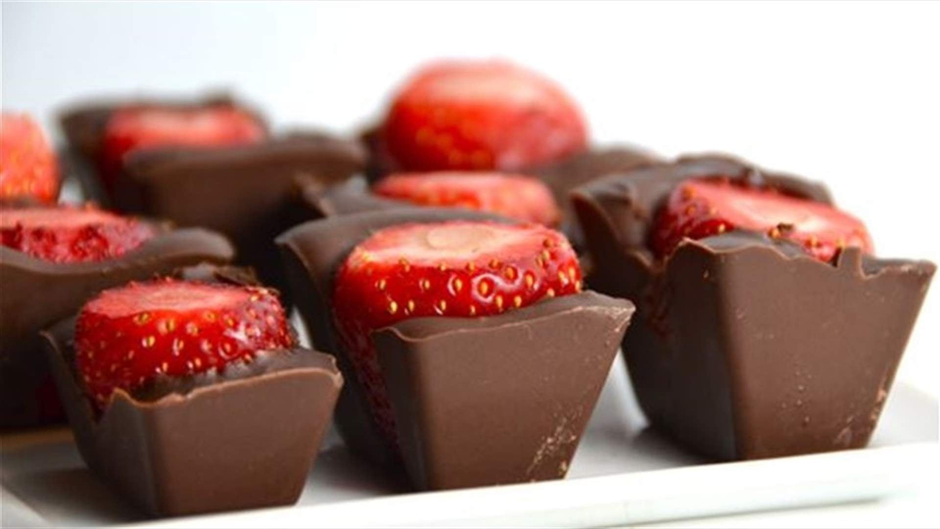 [PHOTOS] Here's An Easy, Tasty Treat For Your Kids Using 2 Ingredients!