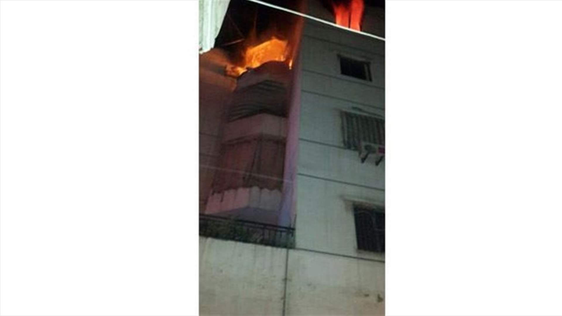 Firefighters extinguish a blaze in Hadath Kafaat