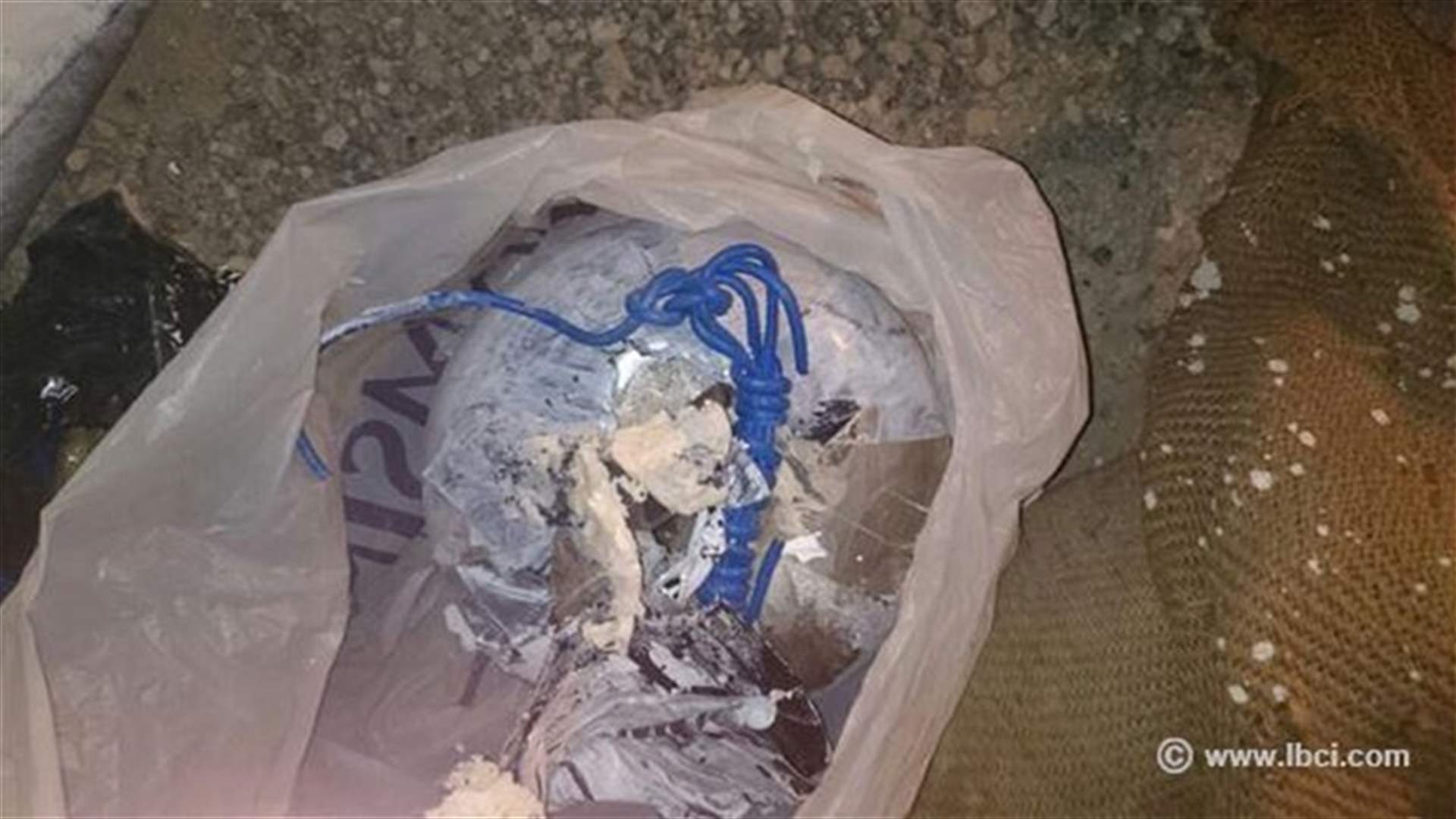 بالصور: ضبط سيارة مفخخة في عرسال