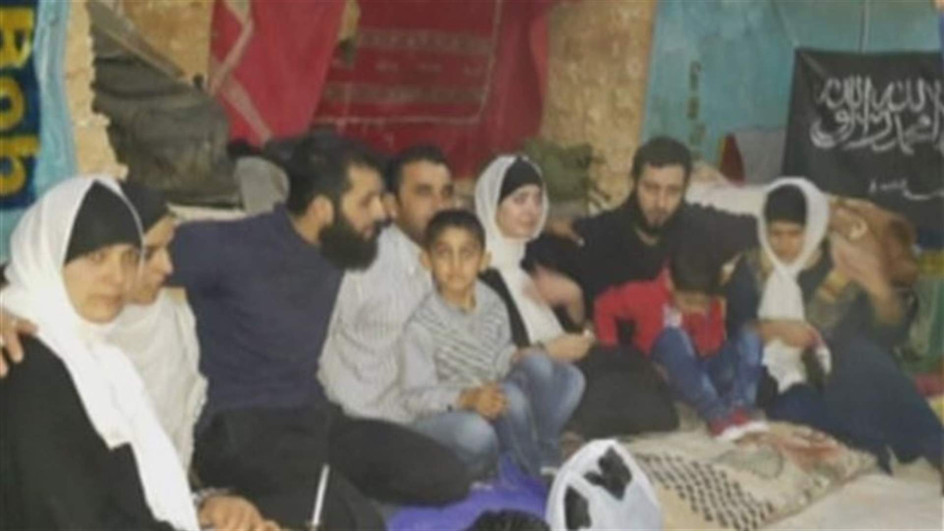 عائلتا المخطوفين ميمون جابر وناهي أبو قلفوني زارتا جرود عرسال