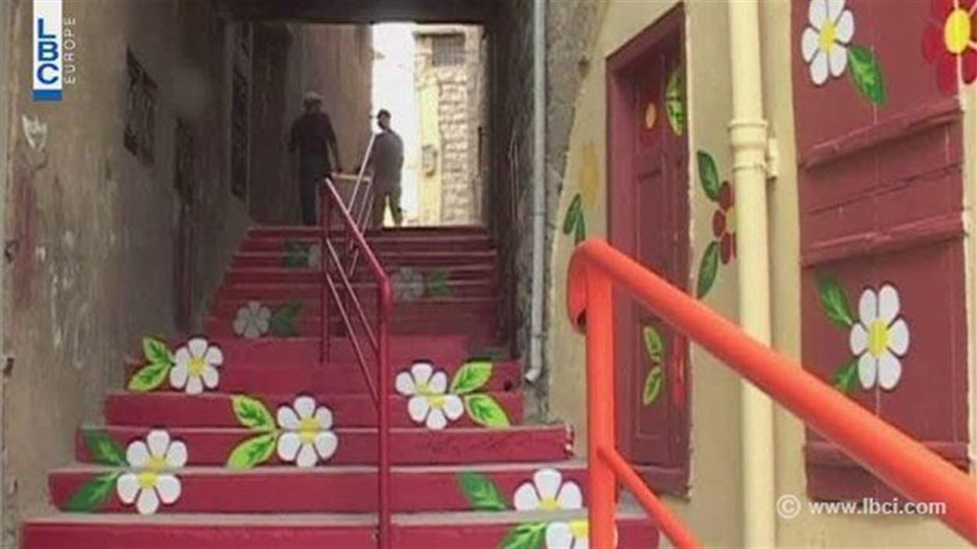 عروس البقاع تتحول الى مدينة الادراج بريشة الاطفال