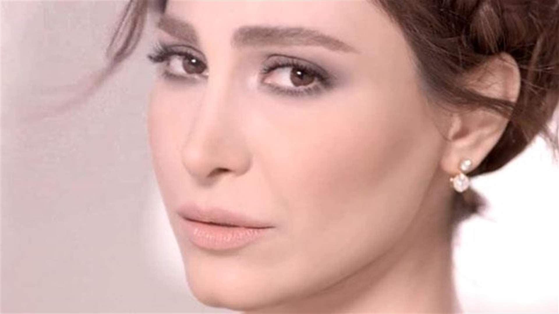 بالصور- بهذه الطريقة المميزة احتفلت الفنانة يارا بعيد ميلادها!