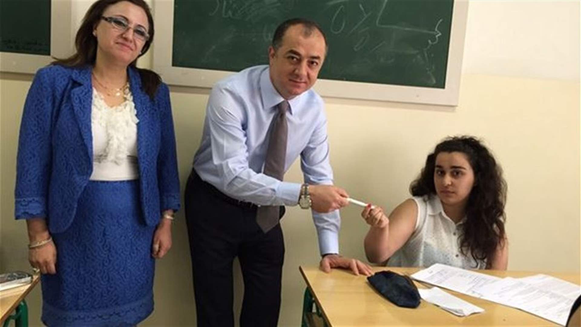 بو صعب يتضامن مع طالبة الـ Tipp Ex 