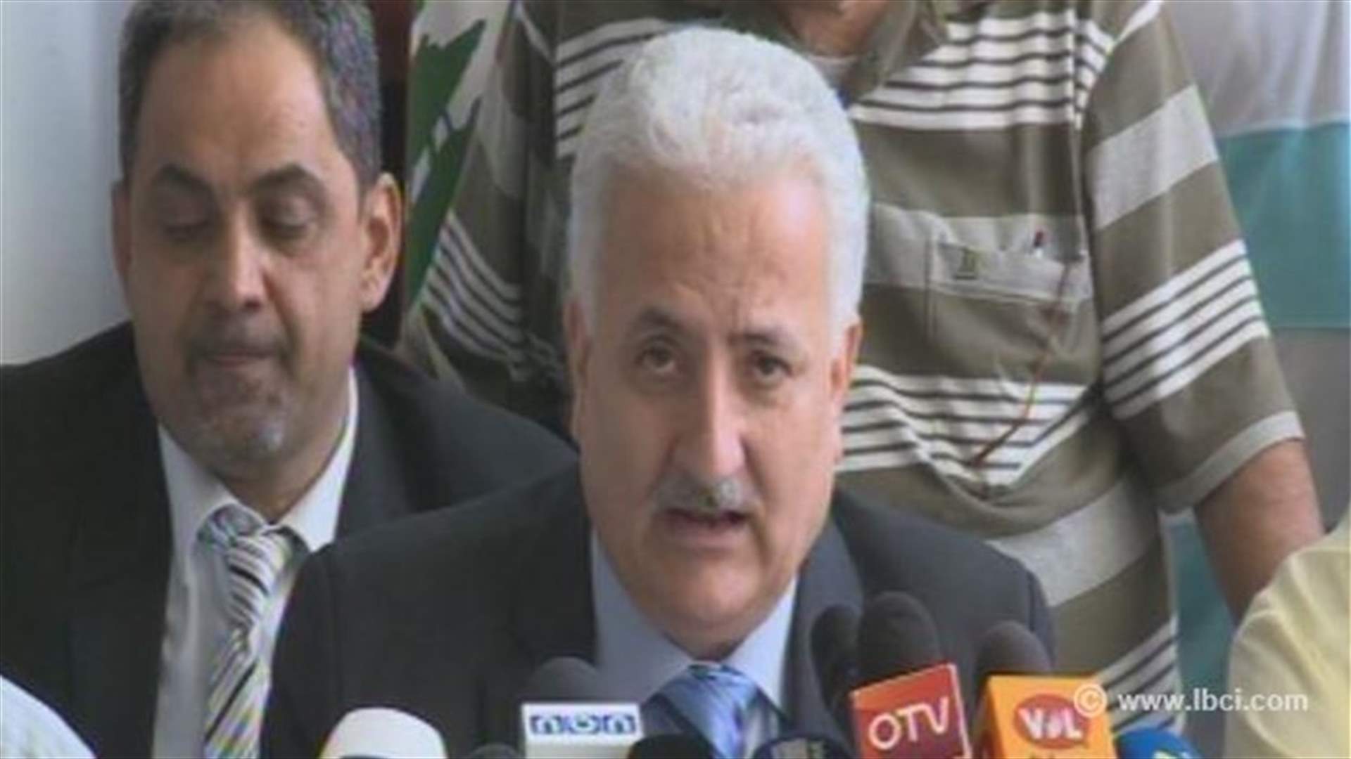 مستخدمو كهرباء لبنان ...يطالبون بحقوقهم