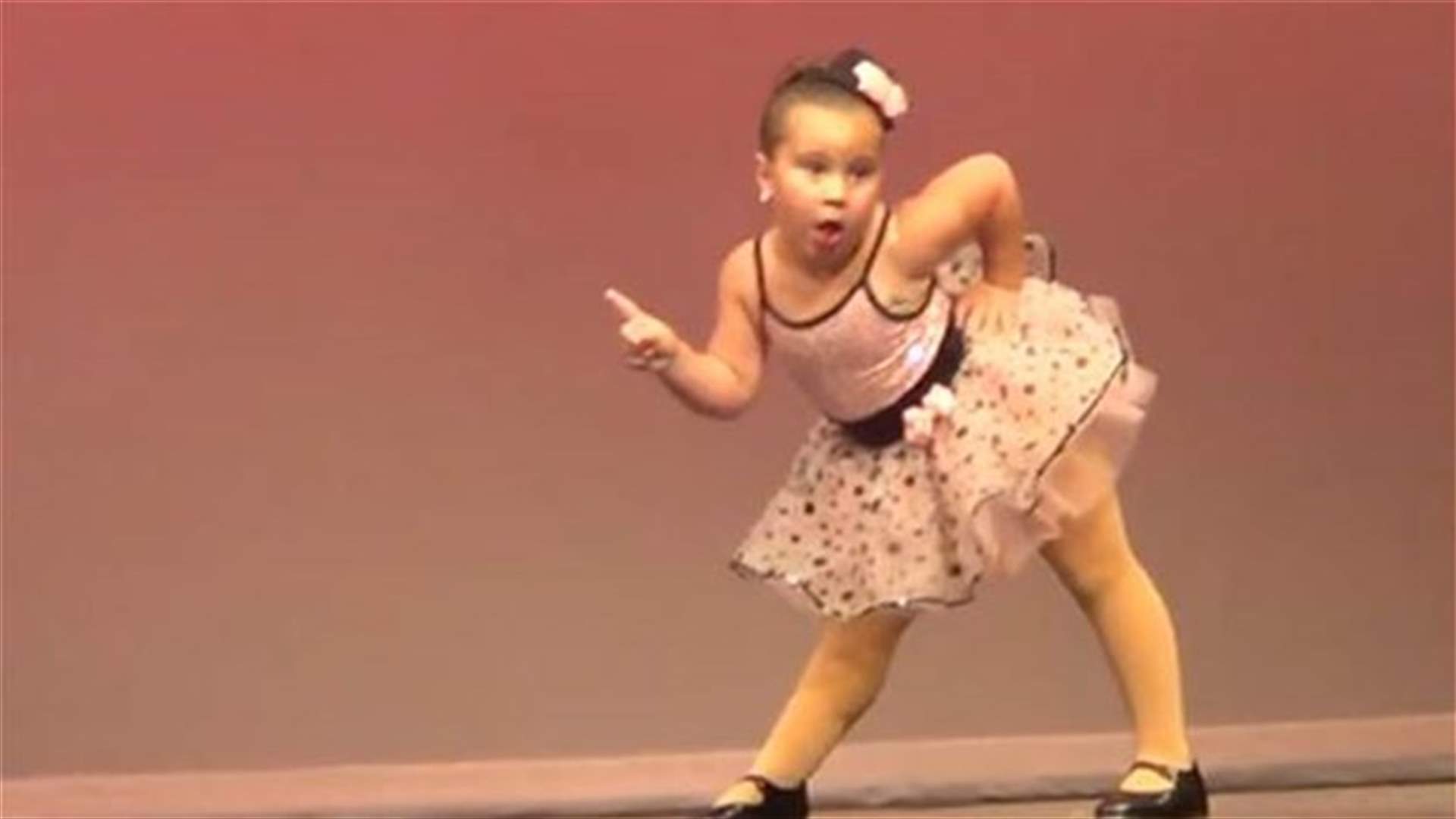 [VIDEO] Hilarious! Little Dancer Brings It All On Aretha Music