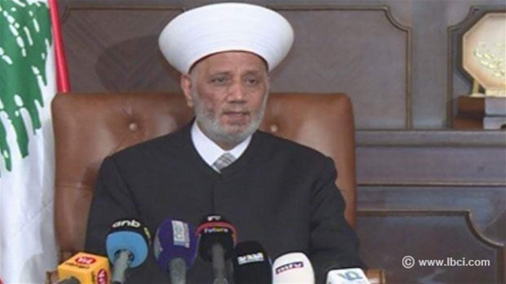 Mufti Derian says no one may bear the repercussions of a sectarian strife