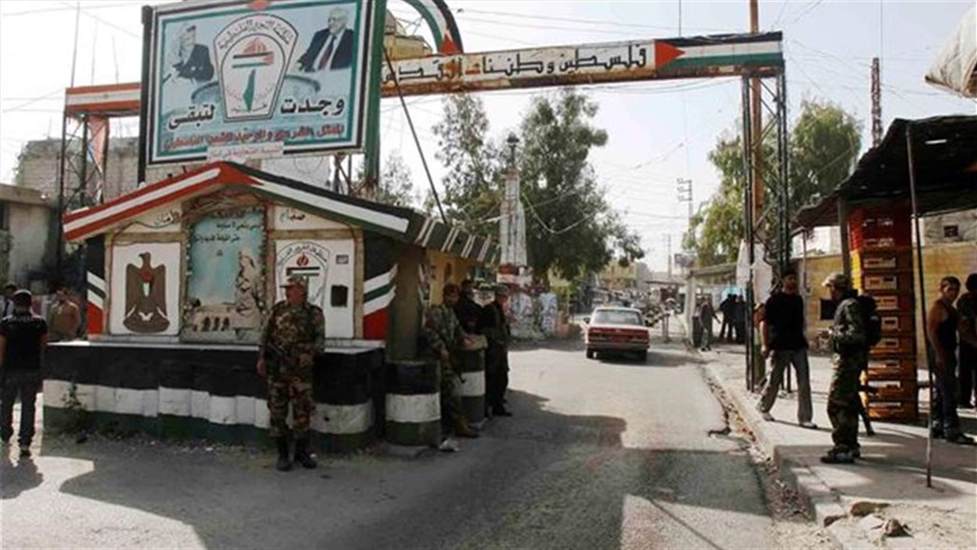 القاء قنبلة صوتية في عين الحلوة ليلا