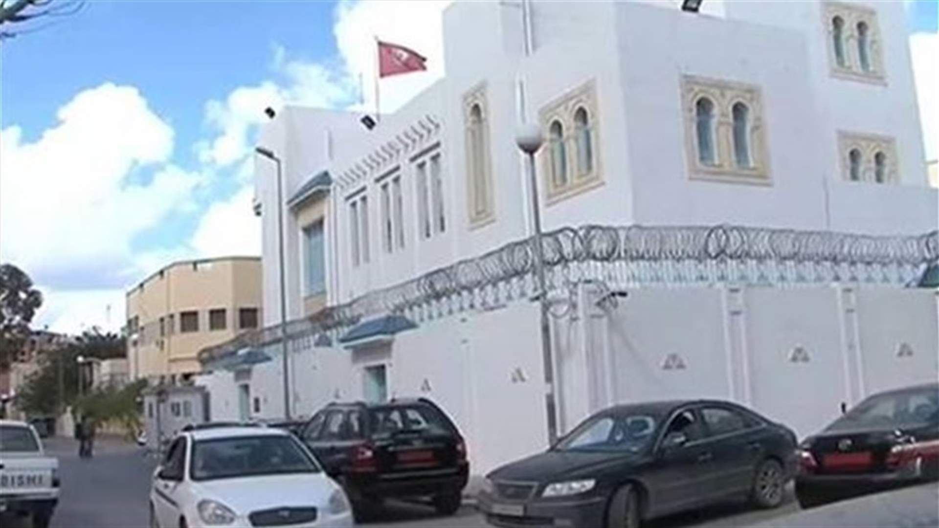 Tunisia consular staff kidnapped in Libya have returned home - foreign minister