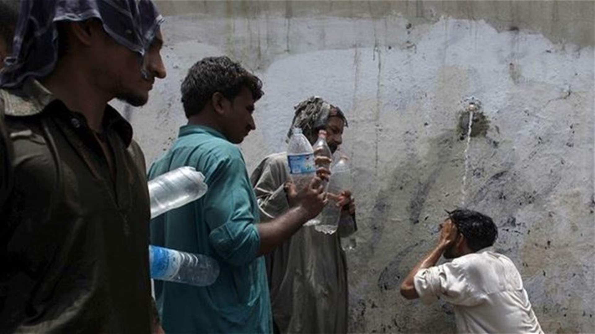 Pakistan morgues run out of space as heat wave kills more than 1,000