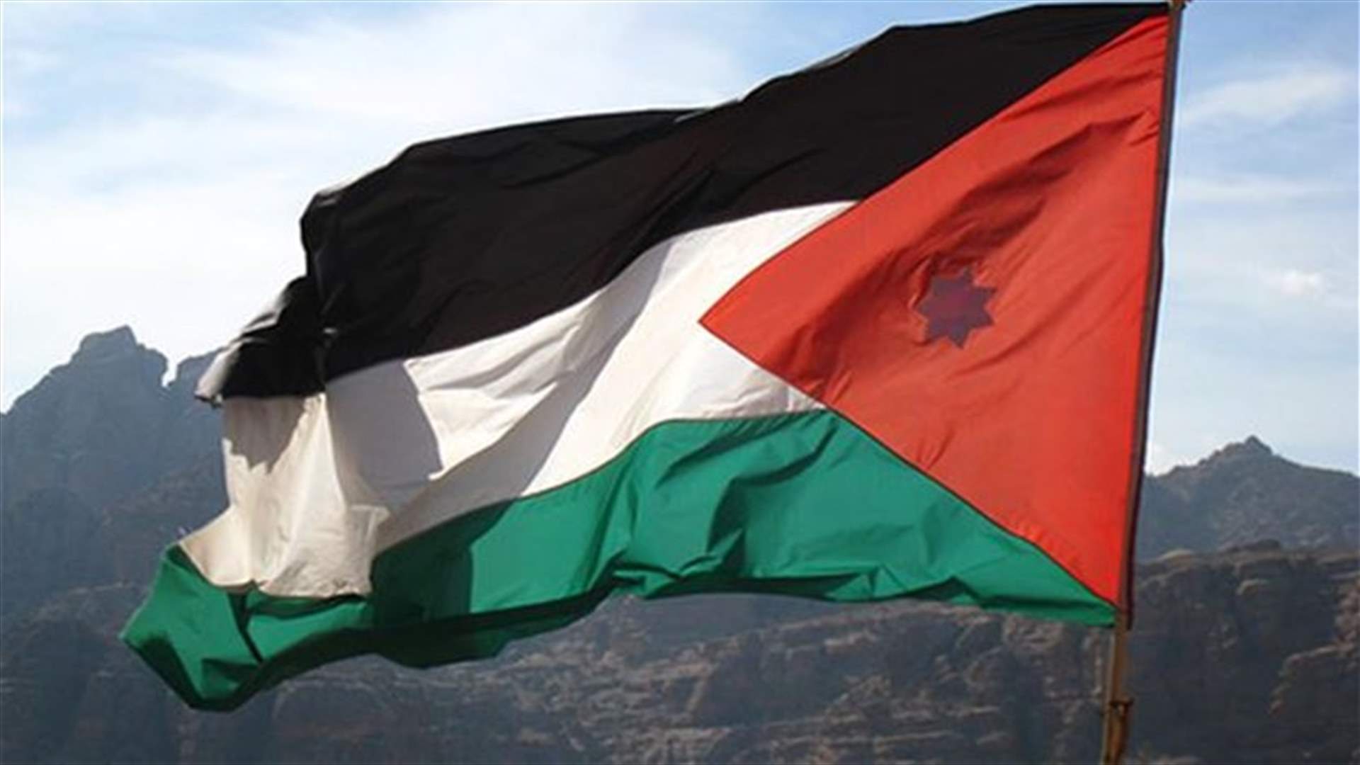 Jordanian killed by stray mortar from fighting in southern Syria