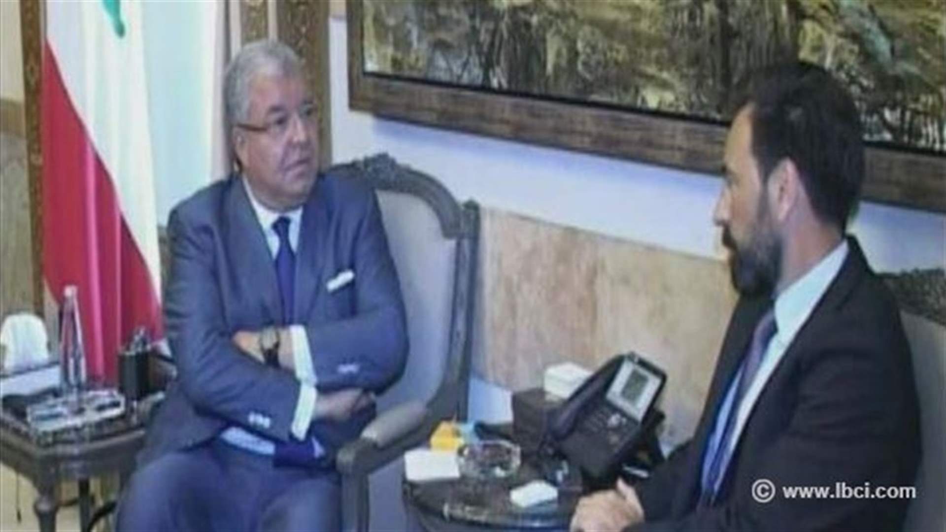 أوضاع السجون بين المشنوق ووفد من الصليب الأحمر