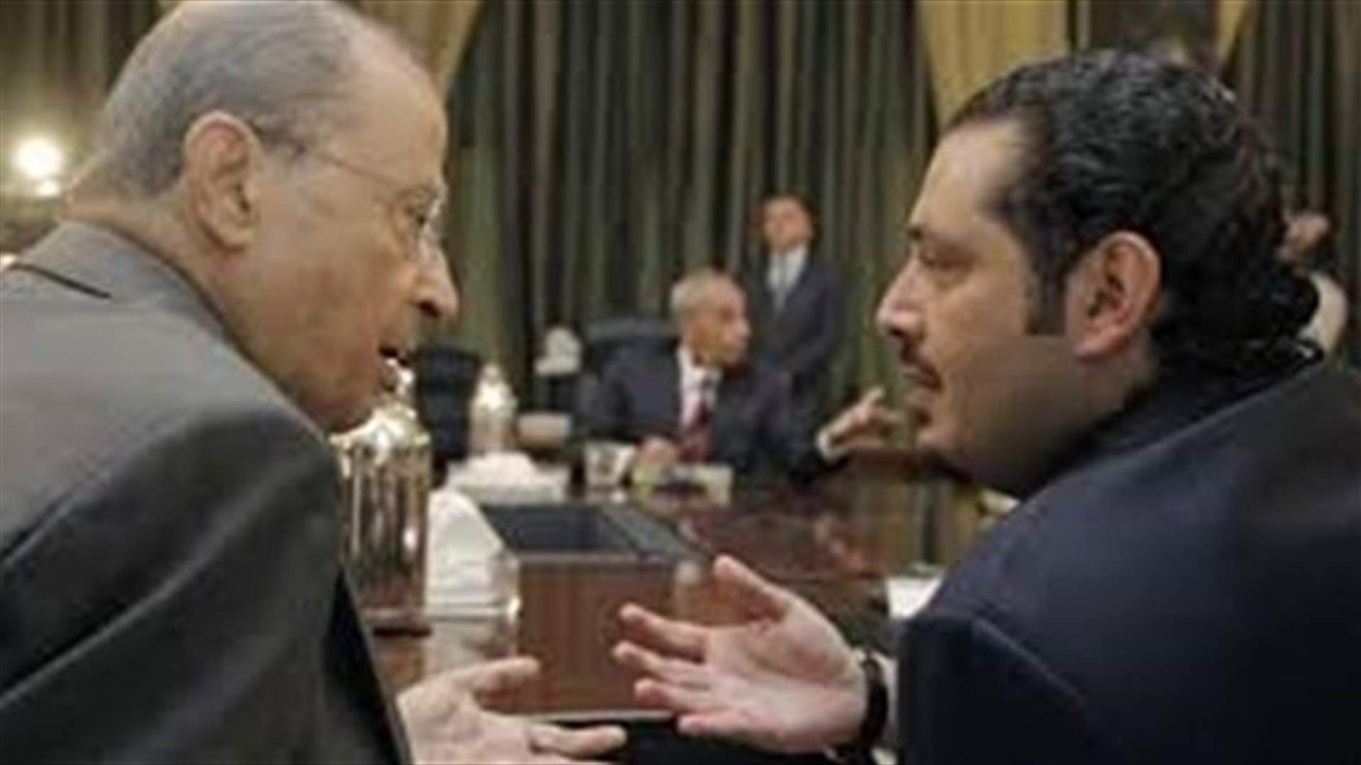 الأخبار:لا مخرج للأزمة الا بتواصل الحريري وعون