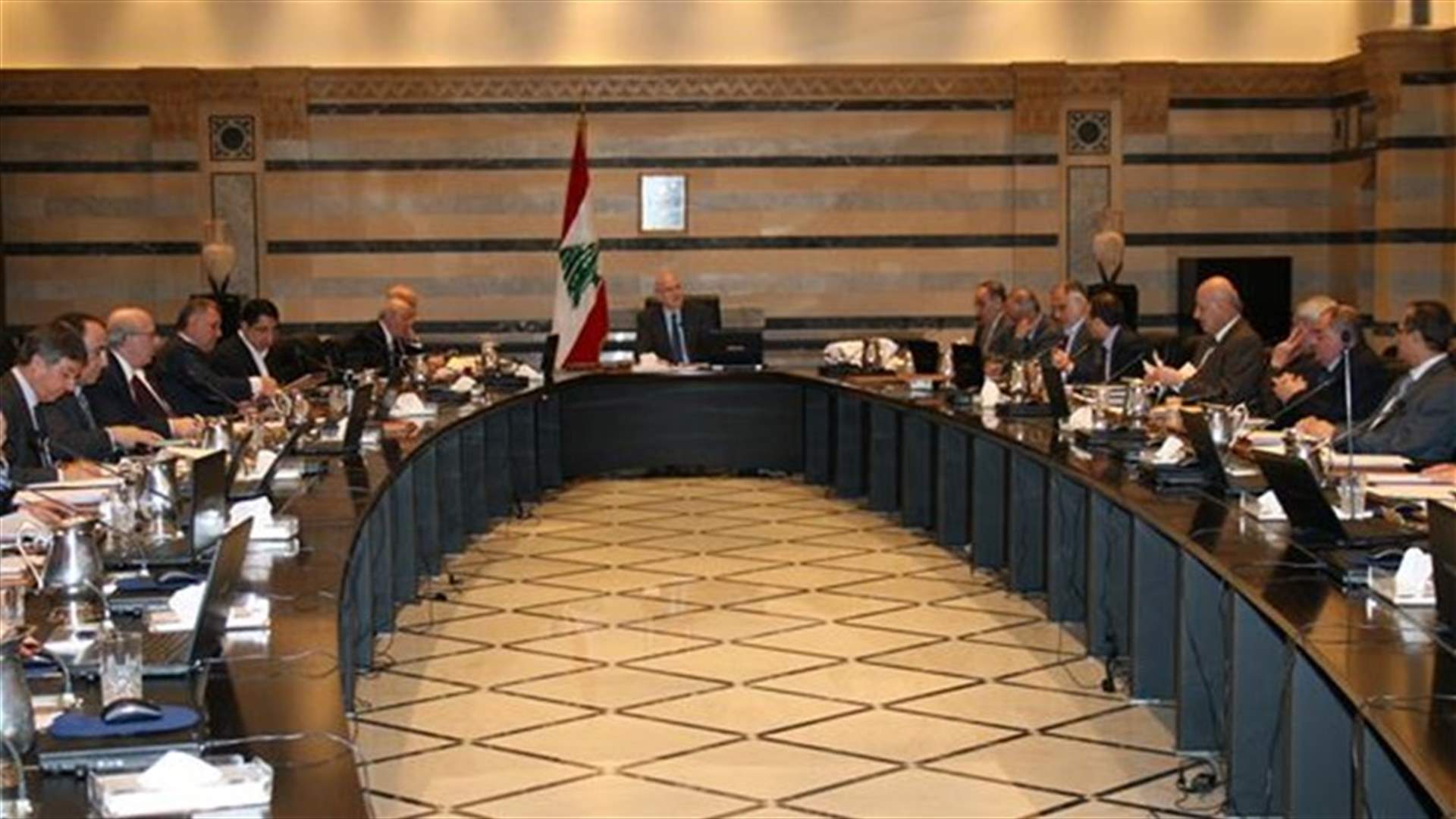 "النهار": وزراء 8 آذار سيلبون الدعوة الحكومية