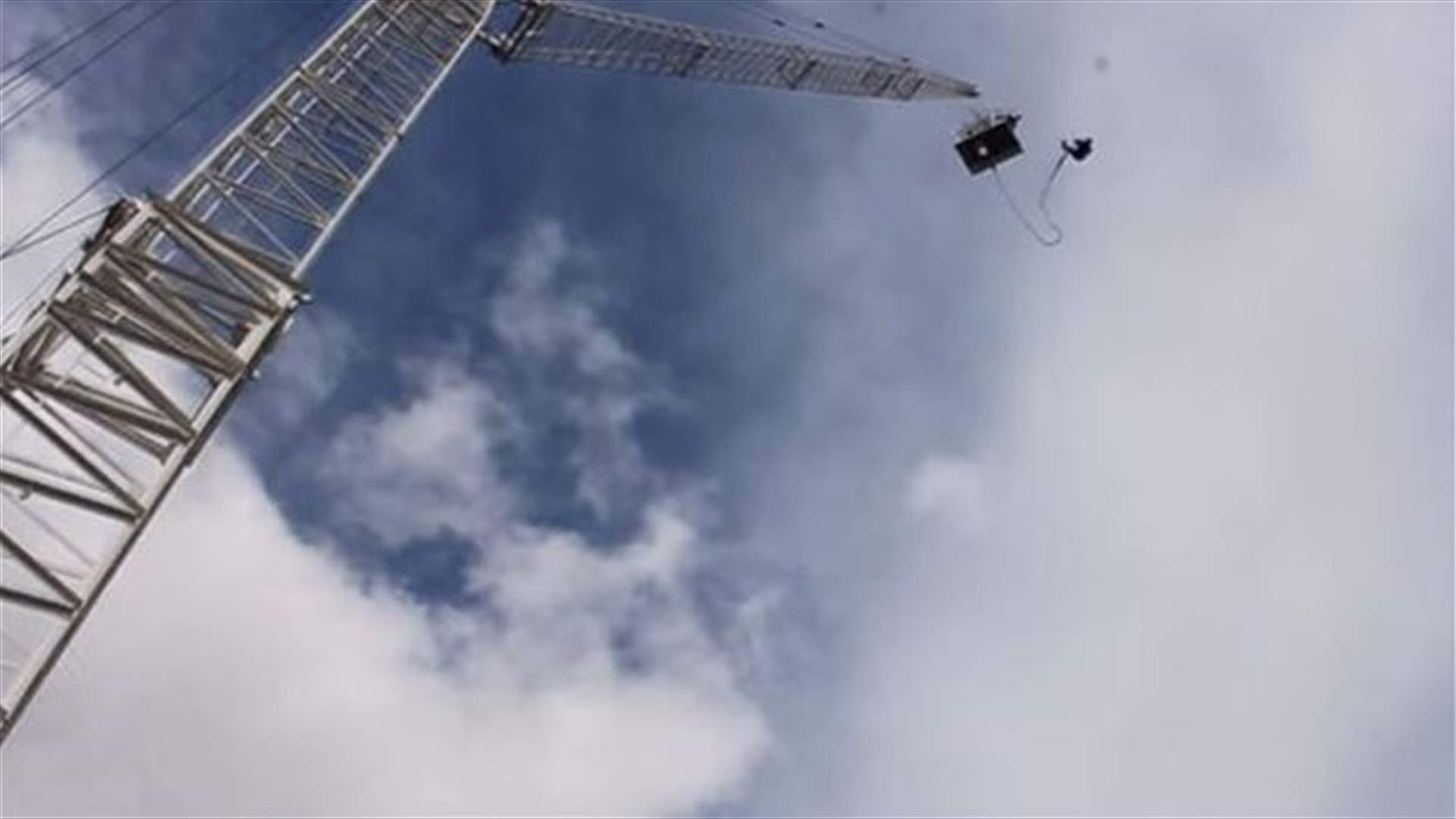 لمحبي الرياضات الخطرة: إحذروا الBungee Jumping