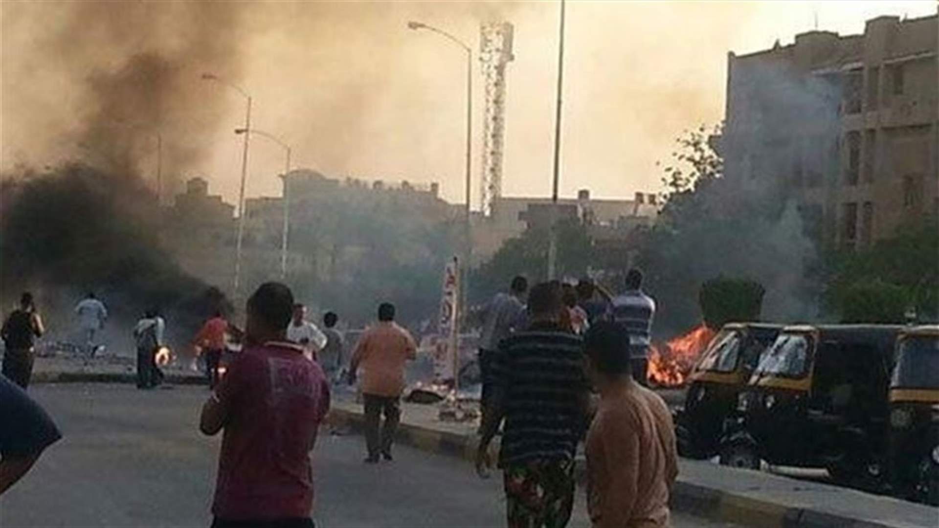 مقتل 3 أشخاص بانفجار سيارة مفخخة في القاهرة