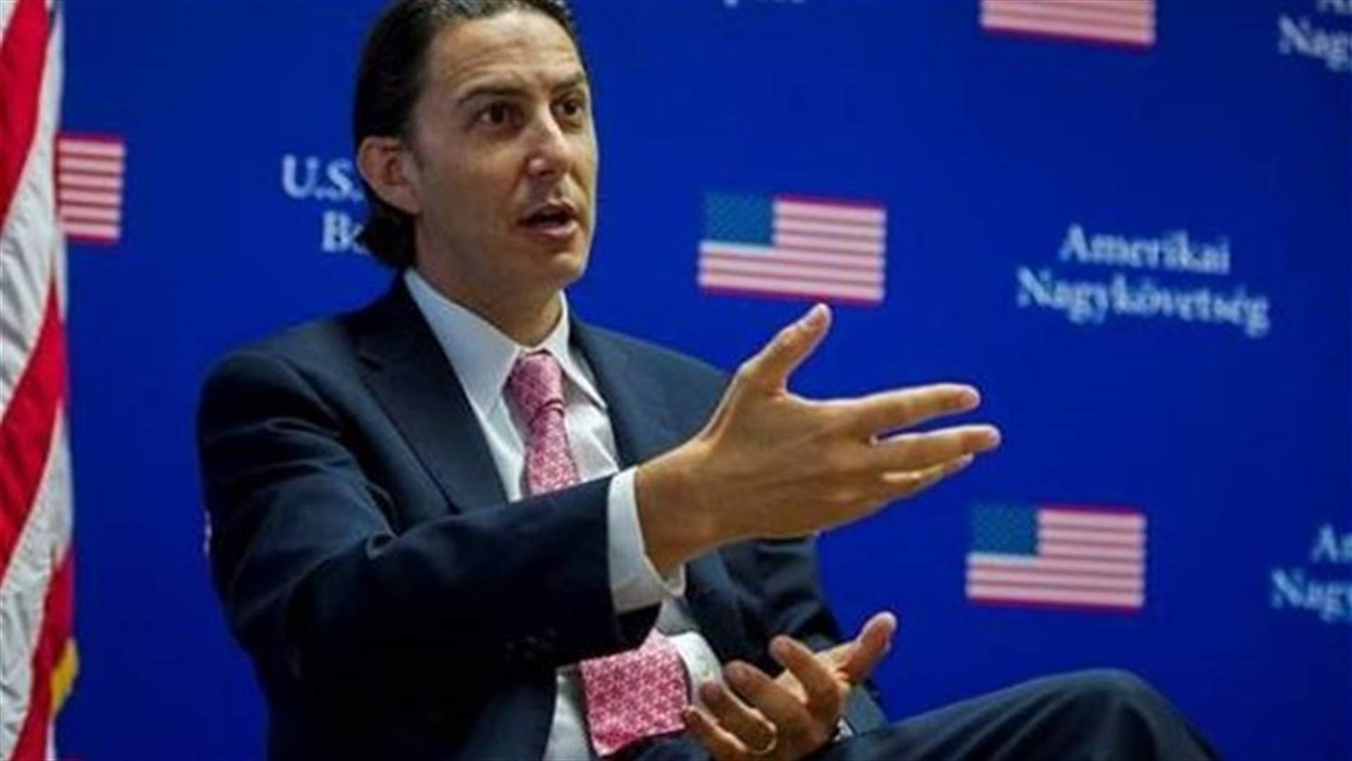 وصول نائب وزير الخارجية الاميركية لشؤون الطاقة الى بيروت 