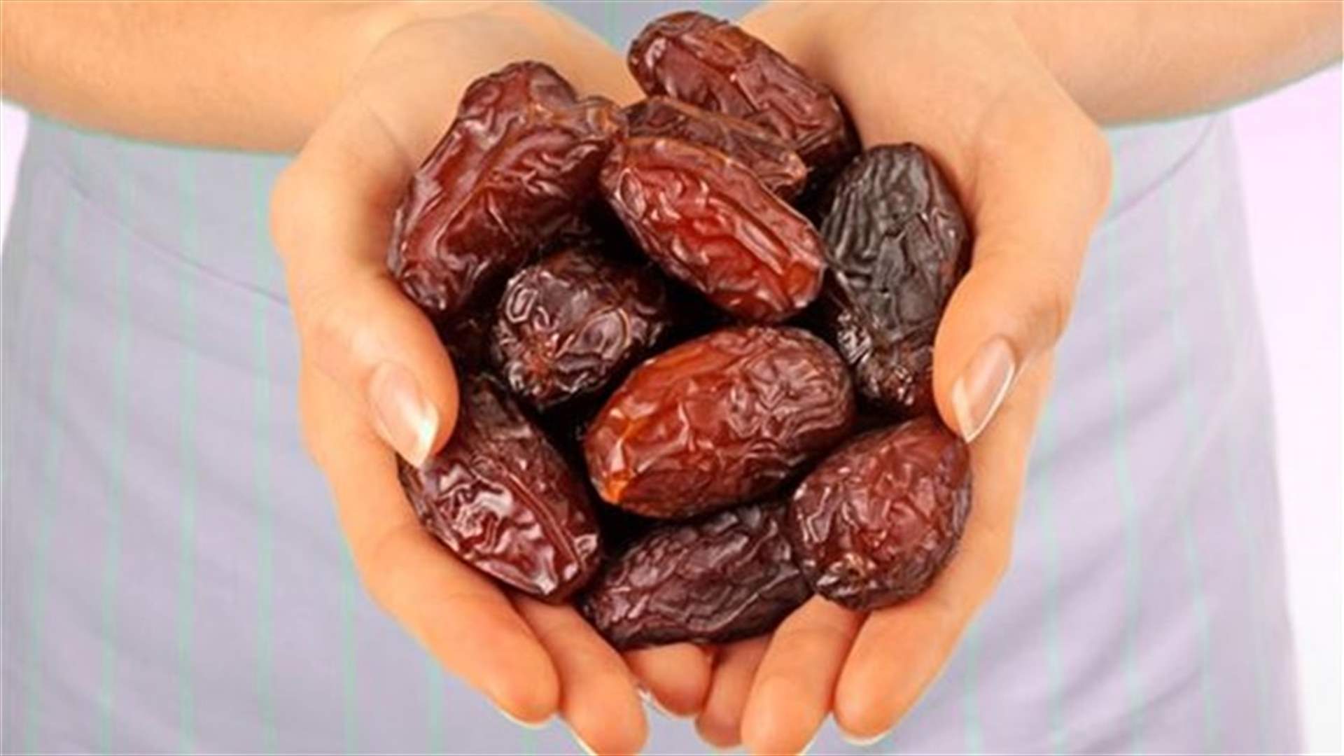 منافع التّمر للشّعر والبشرة