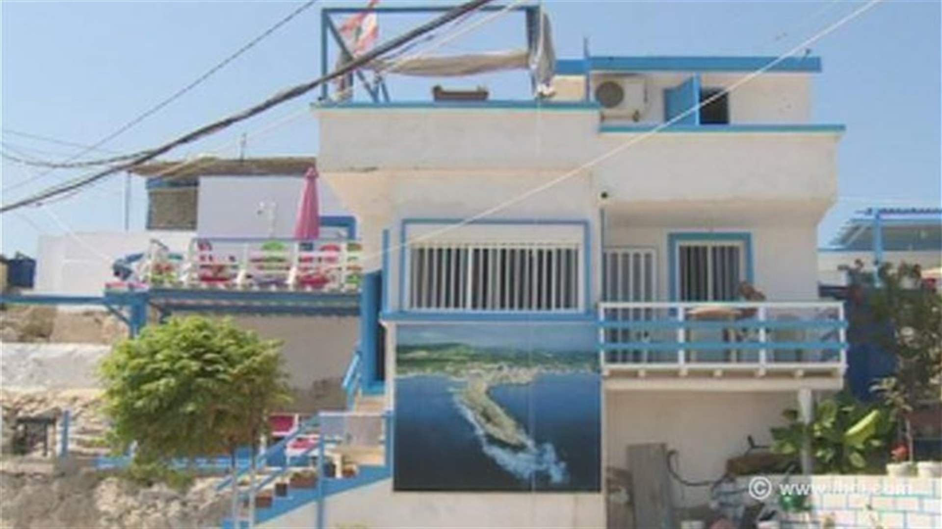 القاء قنبلة على مقهى تستقبل مفطرين بشهر رمضان في القبه 