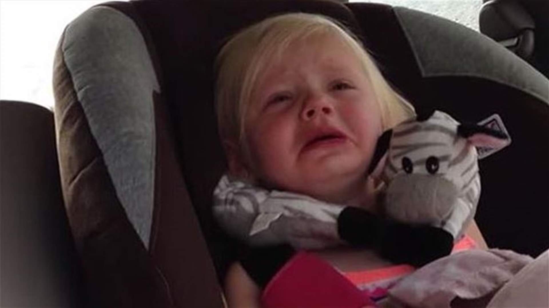 [VIDEO] Tear-Jerking! Compassionate Girl Cries While Watching Cartoons
