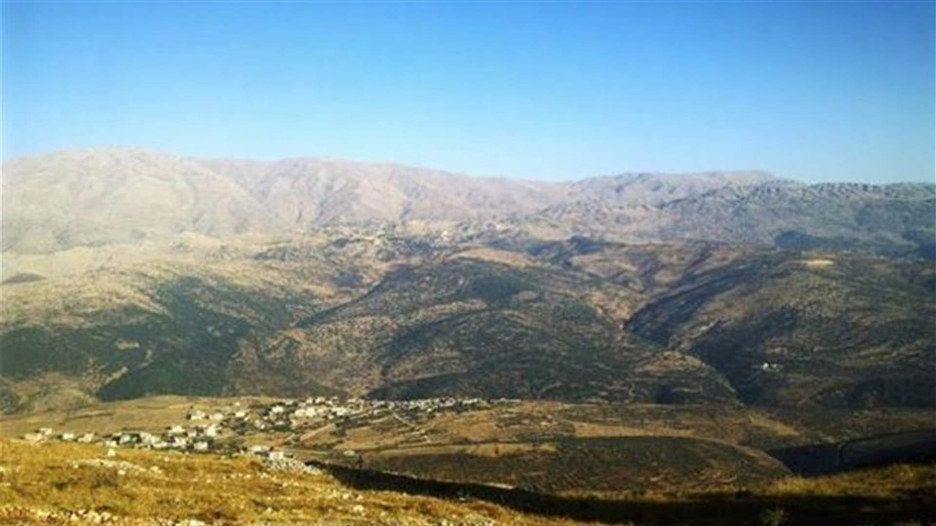السفير: الجيش يضبط "فلاي كاميرا" تستطلع السلسلة الشرقيّة