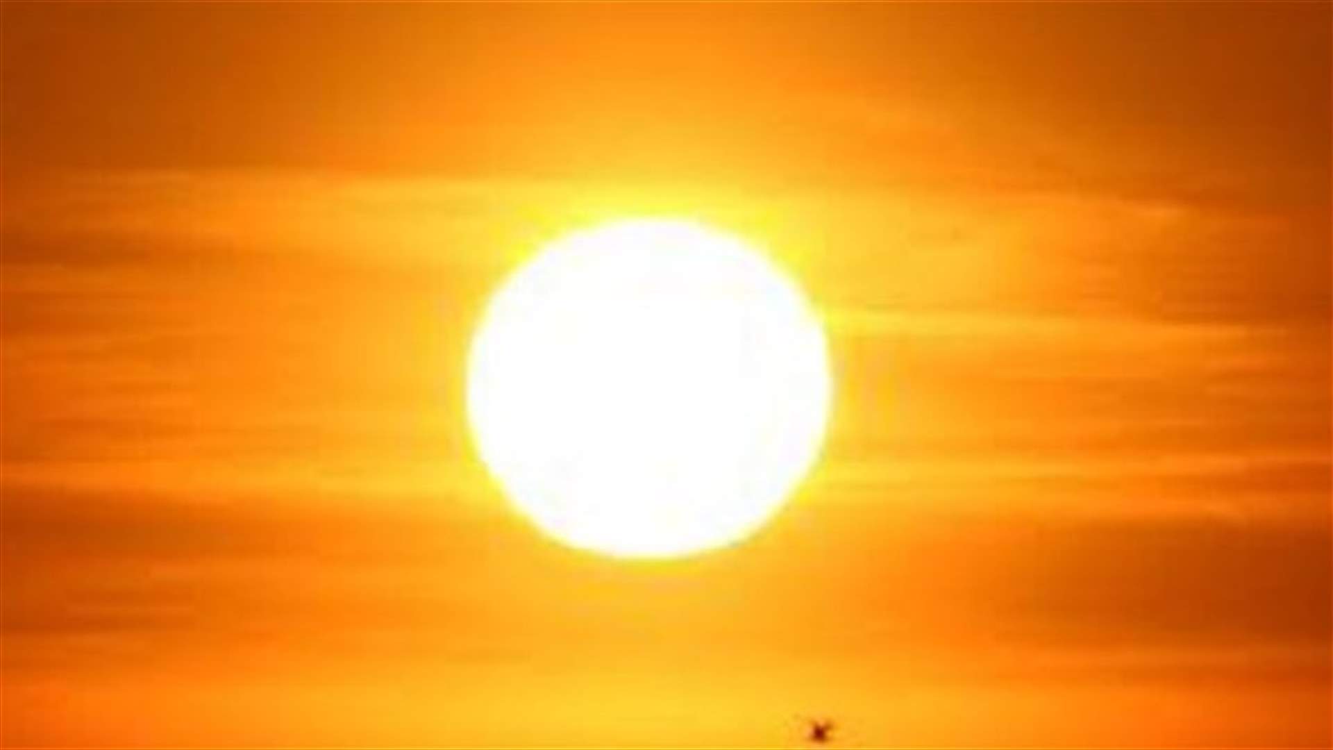 Feeling the heat, Iraq declares Thursday a holiday