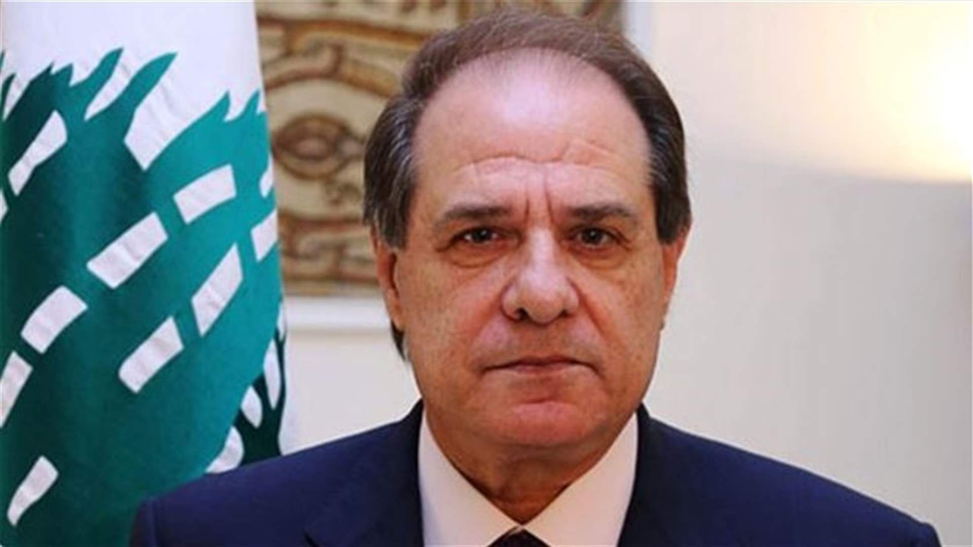 السفير الايطالي من وزارة العمل : استقرار لبنان يمر عبر انتخابات الرئيس