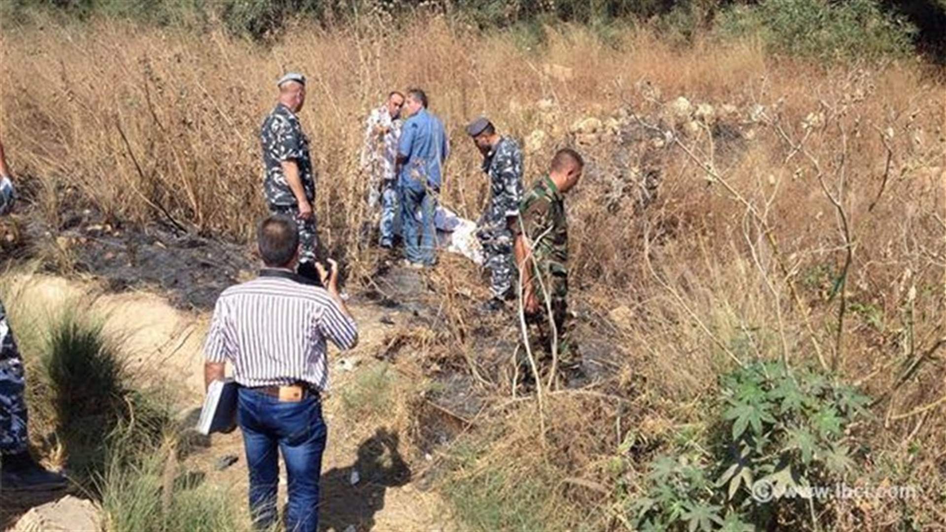 جثة متفحمة بجانب اوتوستراد خلدة 