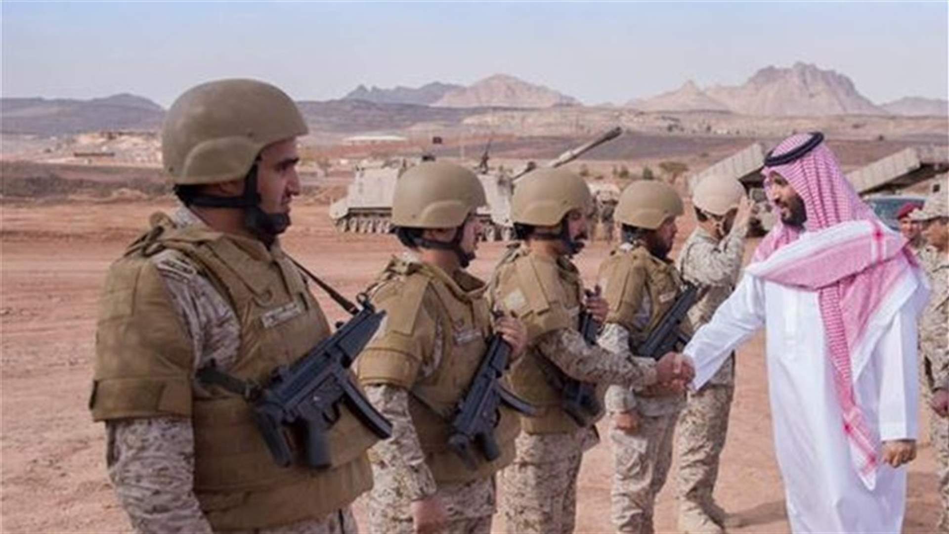 بالصور..الامير محمد بن سلمان يتفقد مواقع للجيش السعودي على الحدود مع اليمن