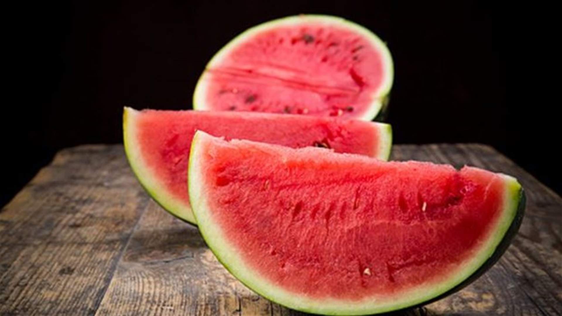 10 أطعمة لتبدو أصغر سناً!
