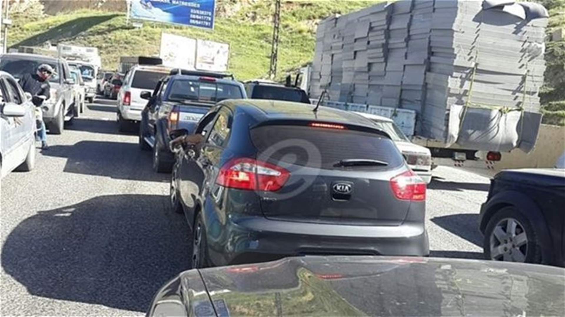 زحمة سير على طريق ضهر البيدر