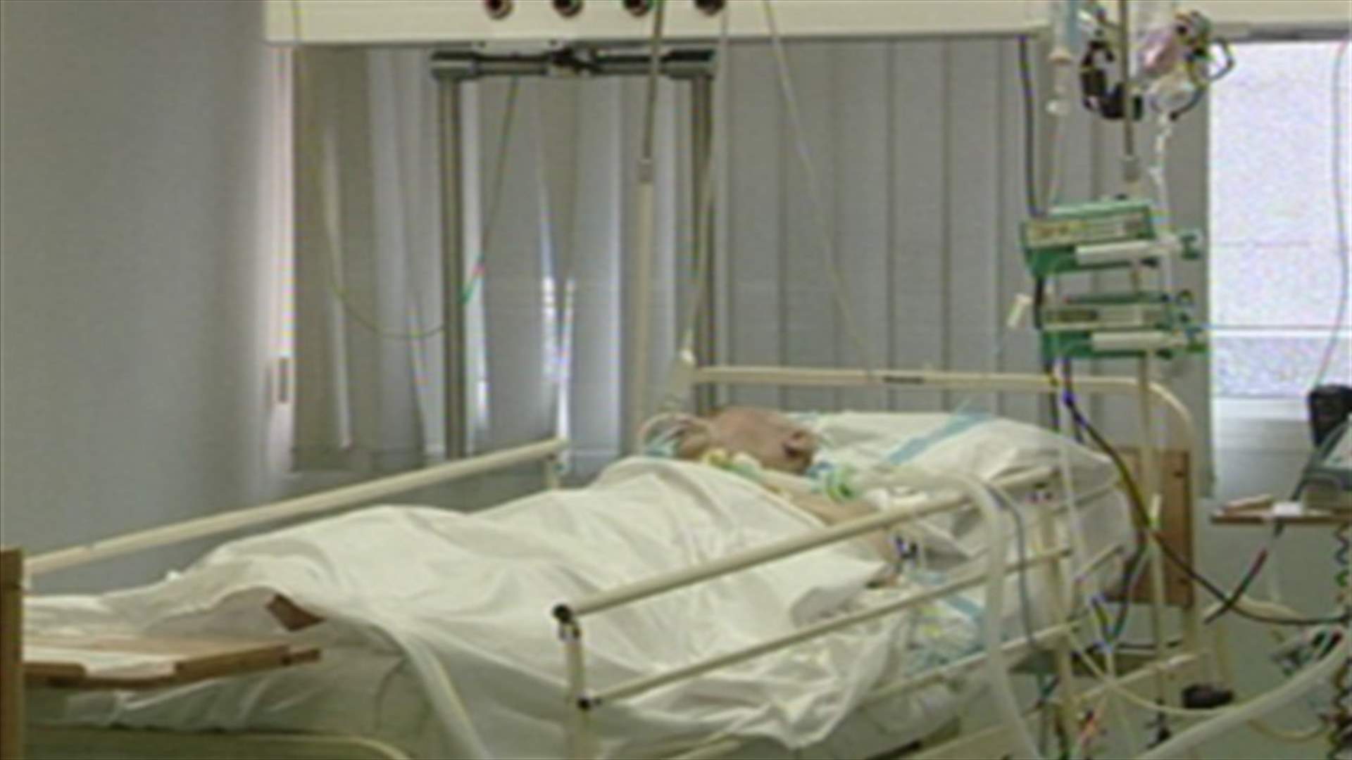 مشكلة مستشفى رفيق الحريري الحكومي الى حلحلة