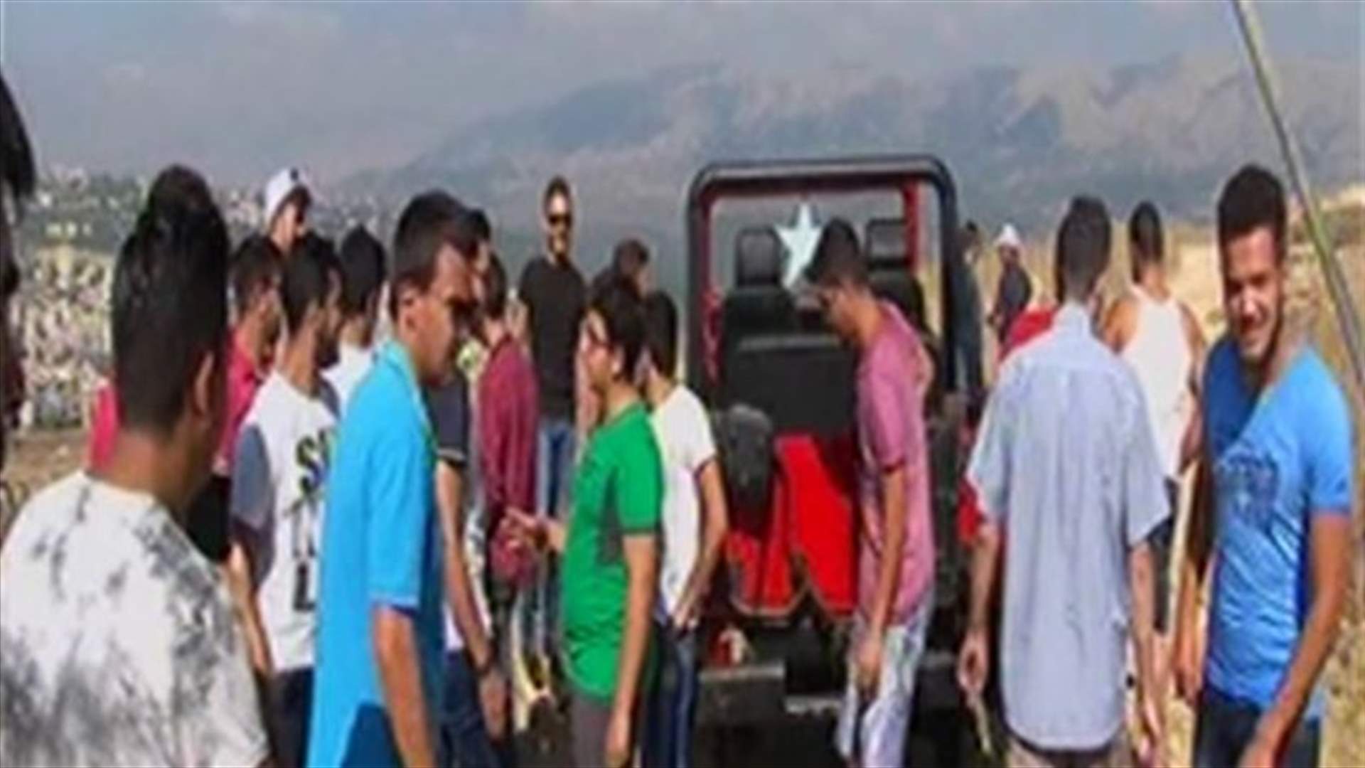 ايضا....وقفة احتجاجية لأهالي منطقة الكحلونية بسبب النفايات