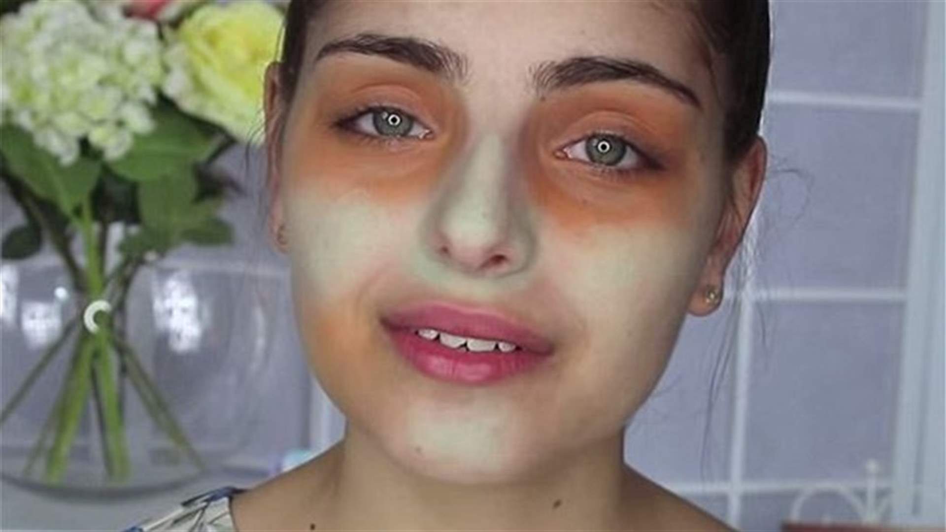 خبيرة تجميل لبنانية تعود وتُذهِل مُعجبيها بتقنيّة جريئة ومخيفة!