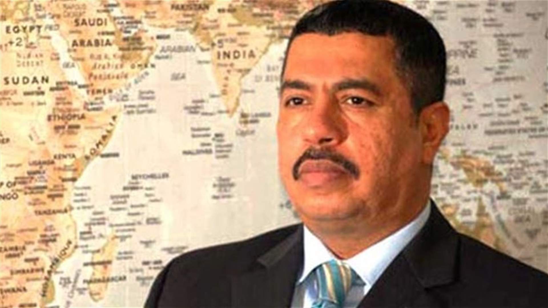خالد بحاح رئيس الحكومة اليمنية في المنفى يعود الى عدن