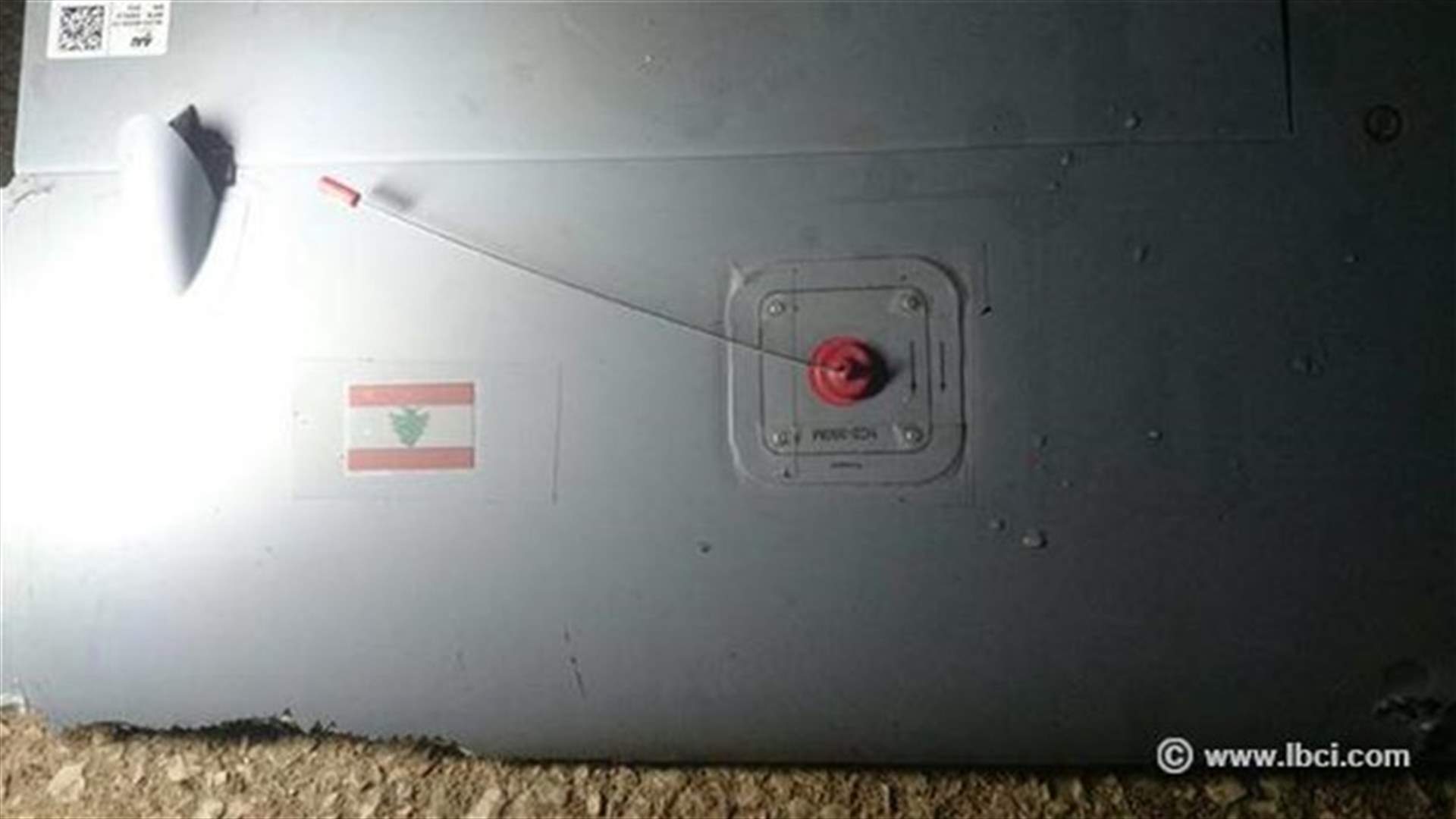 بالصور: سقوط طائرة استطلاع للجيش في ايعات البقاعية