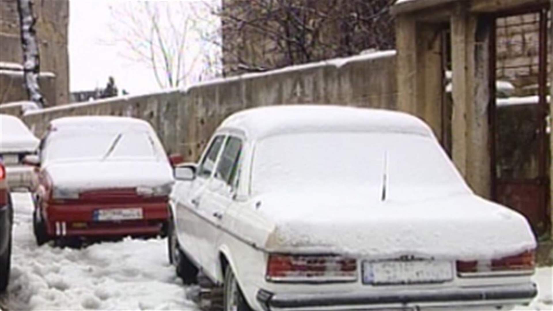 Snow storm eases, only to be renewed on Saturday 