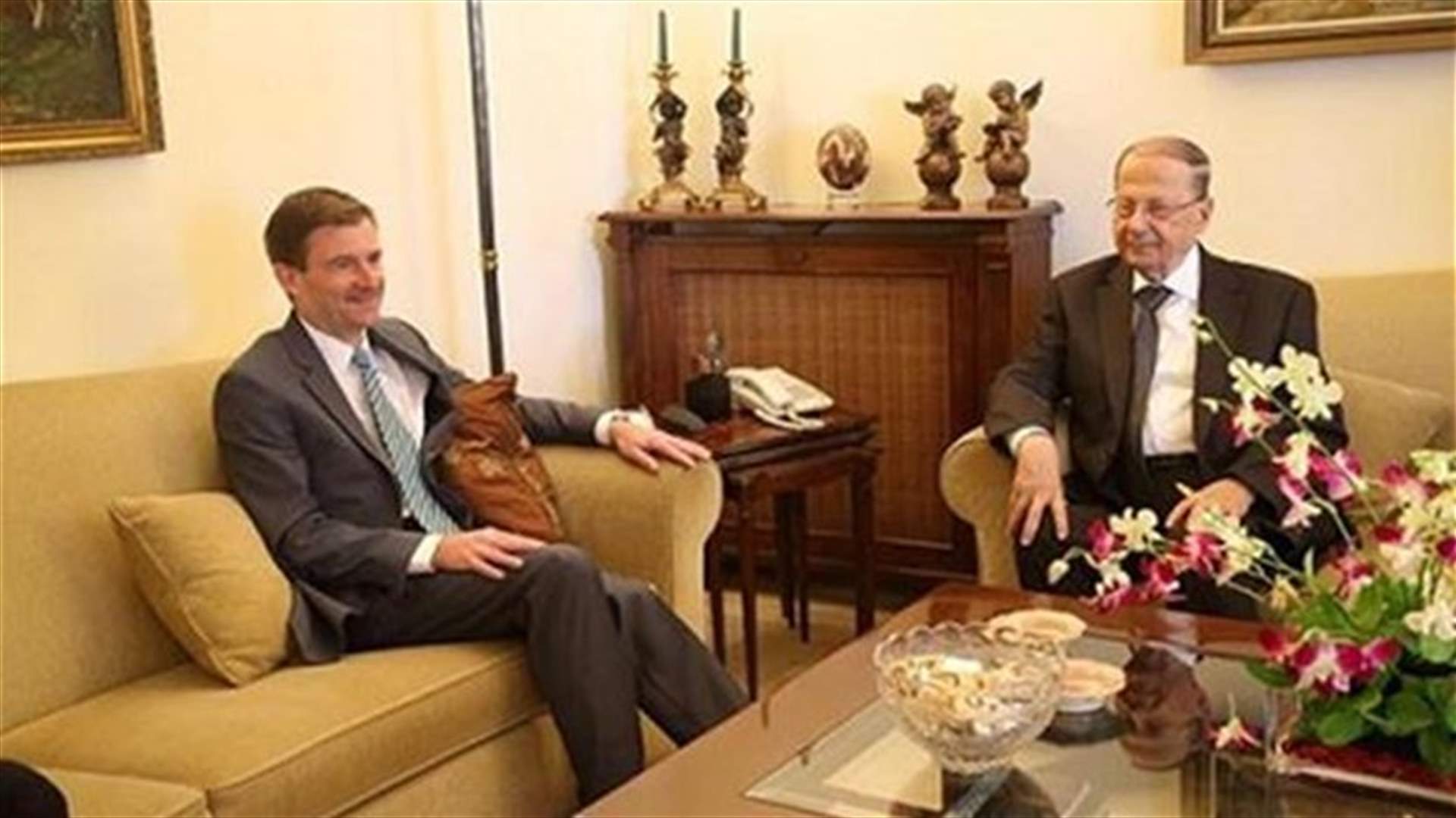 ديبلوماسي أميركي مصاب بالدوخة من "الزبالة" في لبنان 