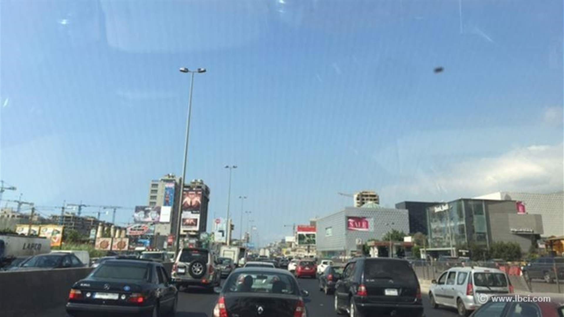 لماذا زادت زحمة السير ؟ 