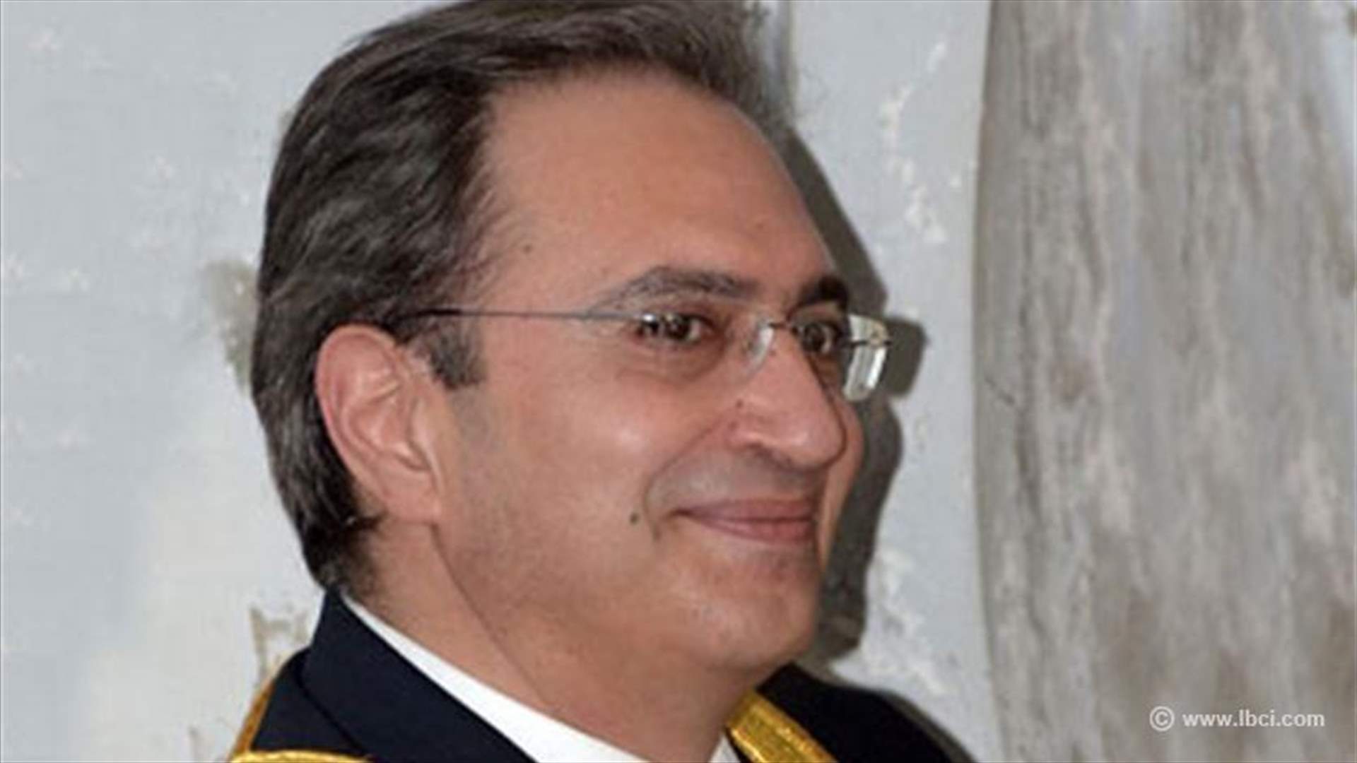العهر الخبيء