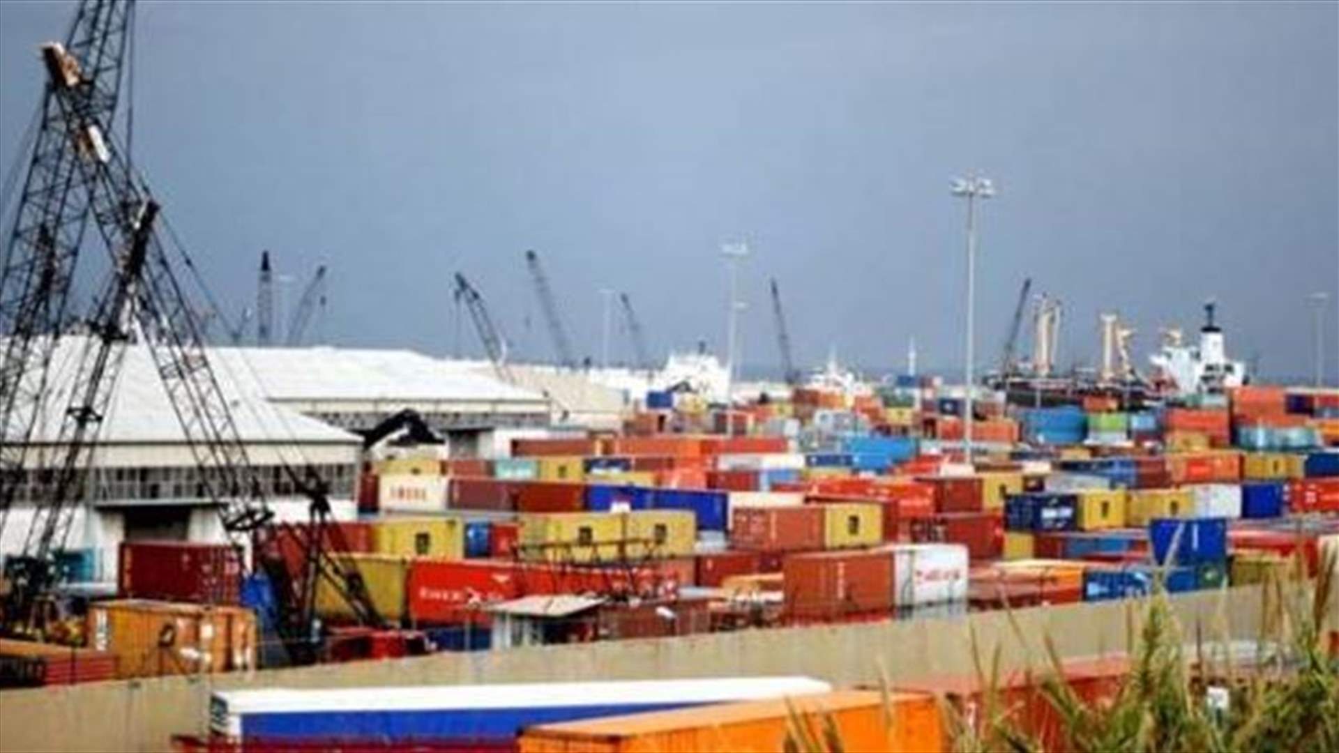 Beirut port union hails strike success in wake of garbage dumping