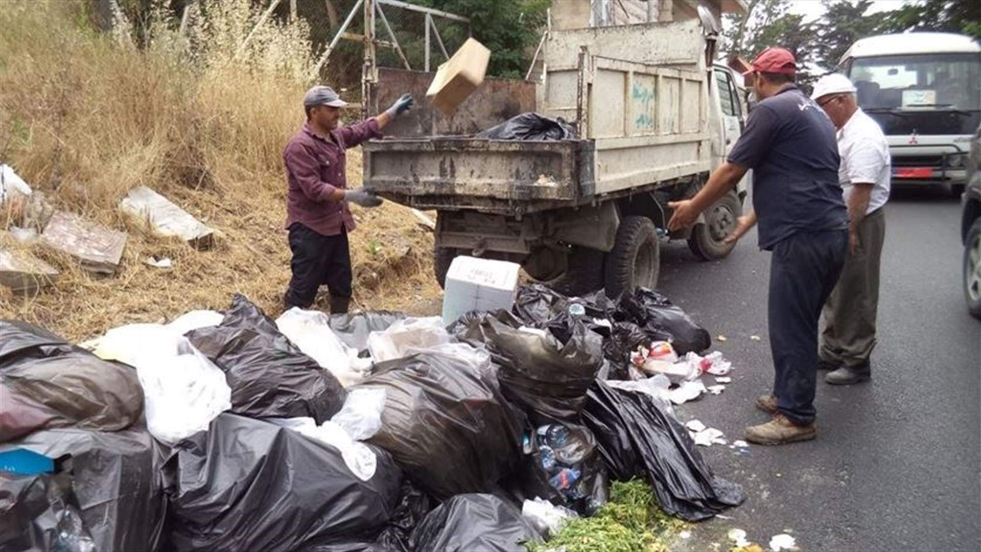 نفايات قومٍ عند قومٍ فوائد
