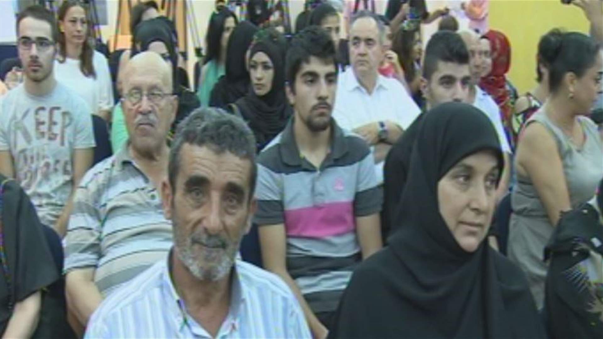 أهالي شهداء الجيش: لانزال عقوبة الاعدام بكل المتورطين بقتل ابنائنا