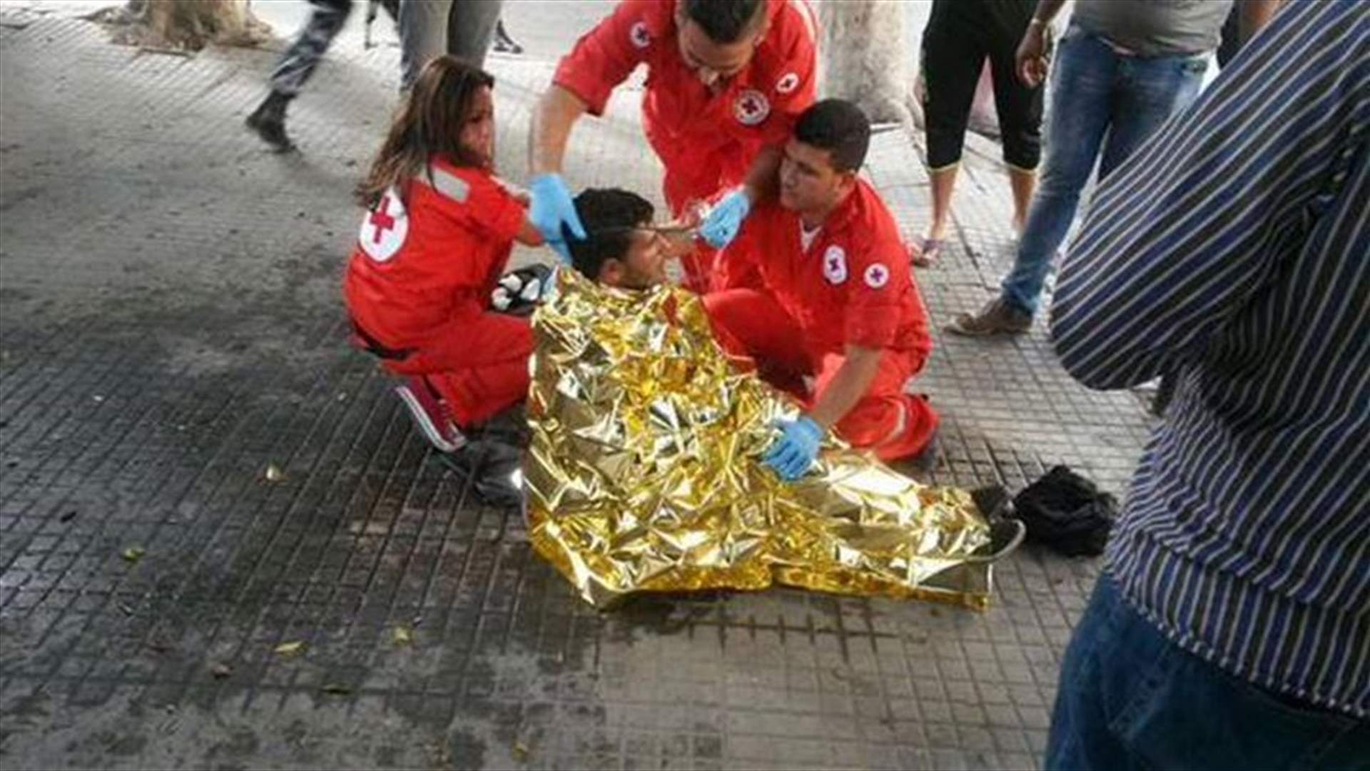 بالصور: أحرق نفسه....طلبا للعمل