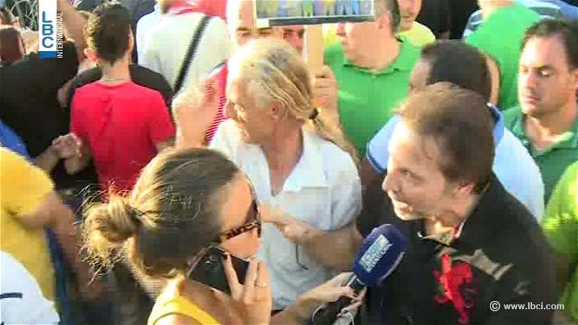 [VIDEO] Lebanese stars partake in Sunday’s protests 